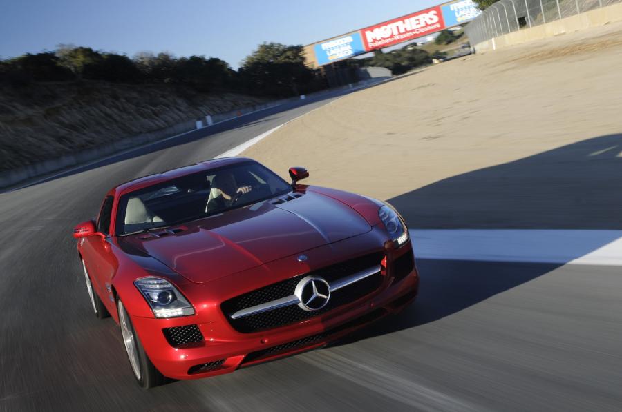  Mercedes-Benz SLS AMG 2010 года  (фото 170 из 526)